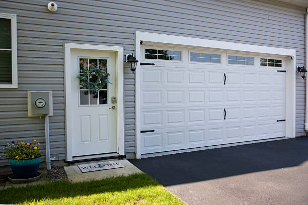 24/7 Emergency Garage Door Panel Replacement experts in Edgecombe County County, NC
